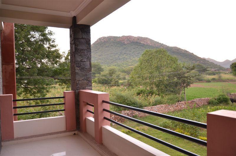 Bed and Breakfast The Royale Country Retreat Udaipur Esterno foto